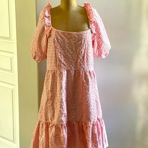 Ever After Cotton Gingham dress NWT. Could be worn on or off shoulder.